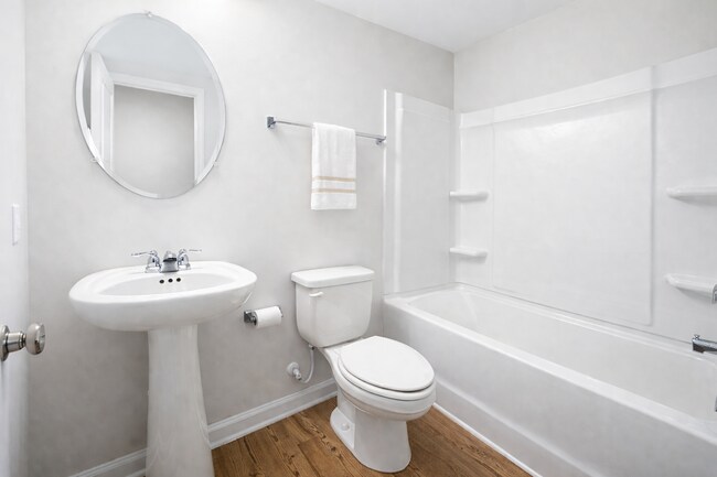 Building Photo - Spacious 5 Bedroom Dawsonville Home with Rare Basement Just Minutes from GA 400 and the Outlets