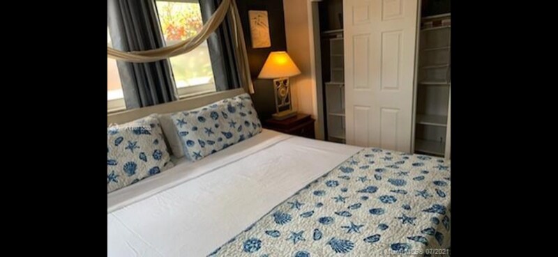 Building Photo - 4511 NE 13th Ave