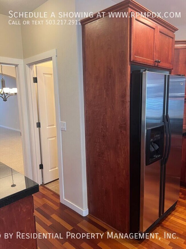 Building Photo - 15355 SW Greenfield Dr