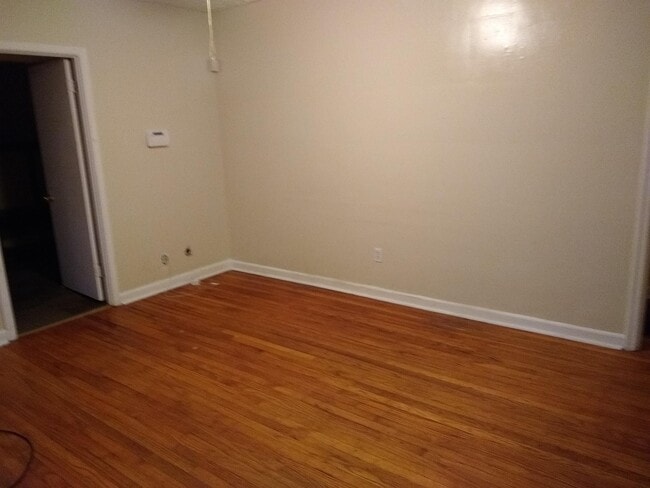 Building Photo - 1240 Alta Vista Dr