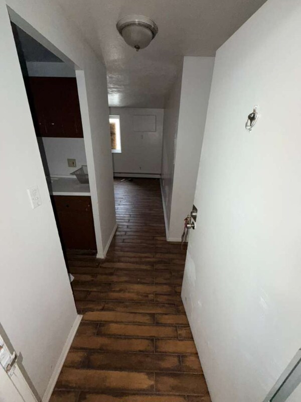 Building Photo - 14815 Euclid Ave