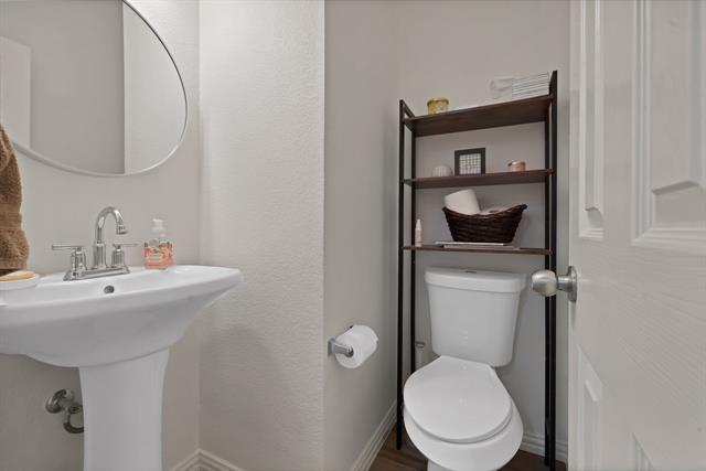 Building Photo - 1708 Kittyhawk Dr