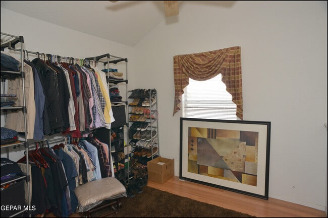 Building Photo - 7528 Luz De Lumbre Ave
