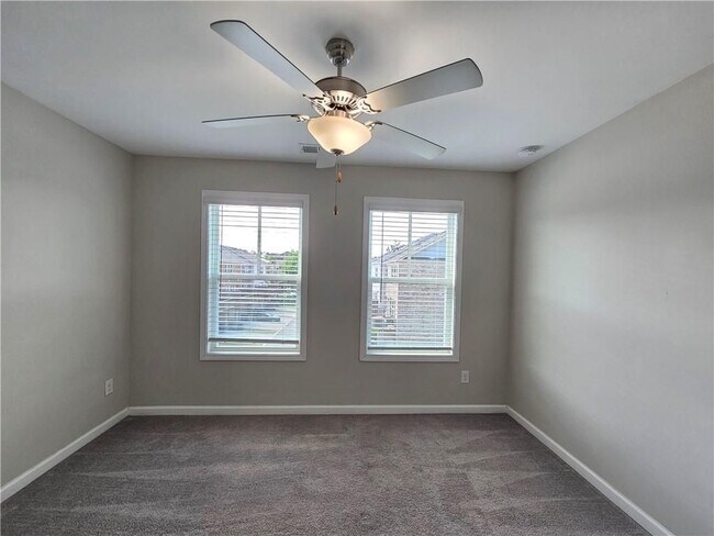 Building Photo - 871 Sunset Park Dr