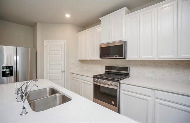 Building Photo - 21607 Blue Sapphire Ct