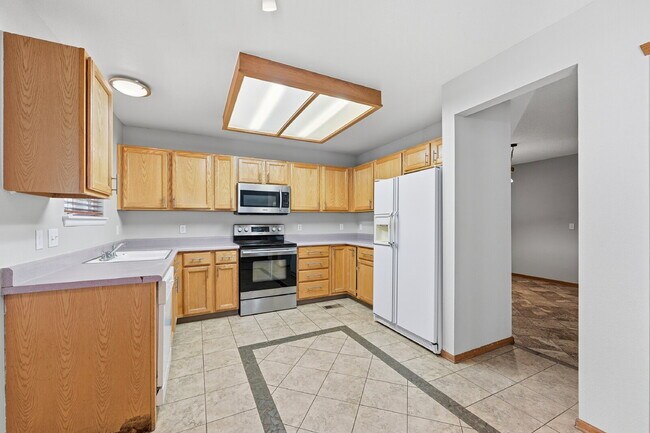 Building Photo - $3,025.95 - 3 Bed, 2.5 Bath Parker Home with In Unit Laundry and Central AC!