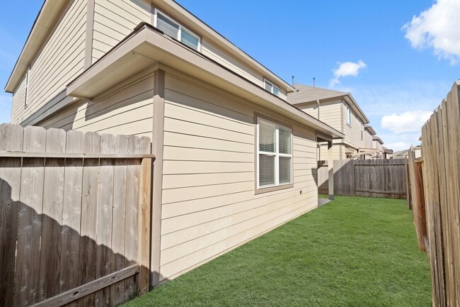 Building Photo - 5710 Esk River Trl