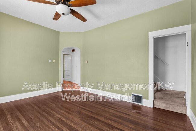 Building Photo - 620 S 900 E