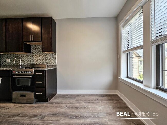Building Photo - 0 bedroom in CHICAGO IL 60640