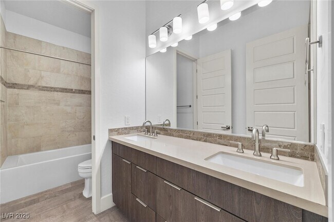 Building Photo - 6243 Carol Butte Ct