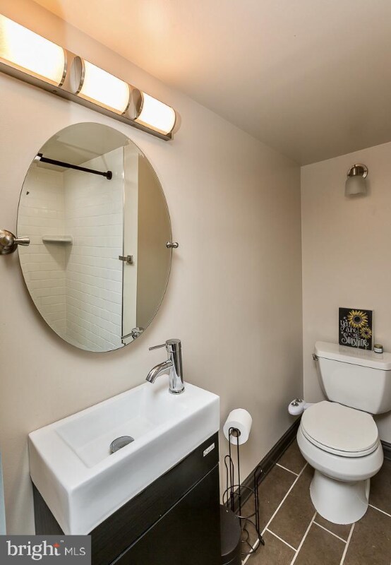 Building Photo - 852 Fairfax Rd