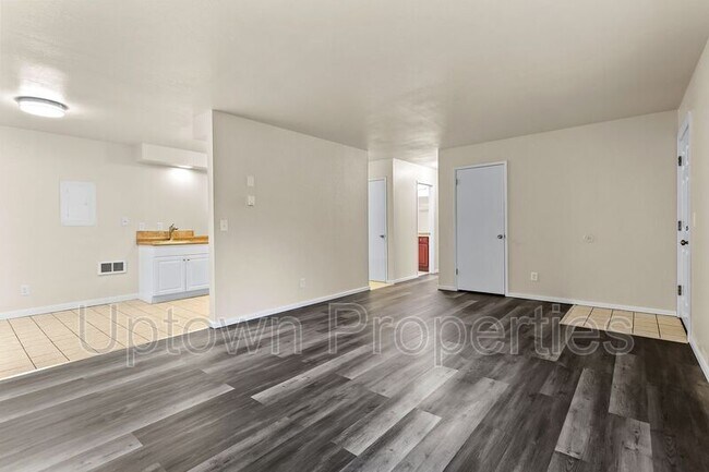 Building Photo - 17354 SW Merlo Rd