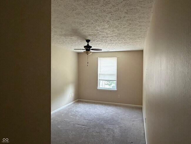 Building Photo - 2424 Boyer Ln