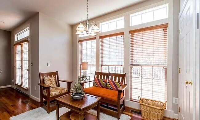 Building Photo - 9638 Parson Massey Pl