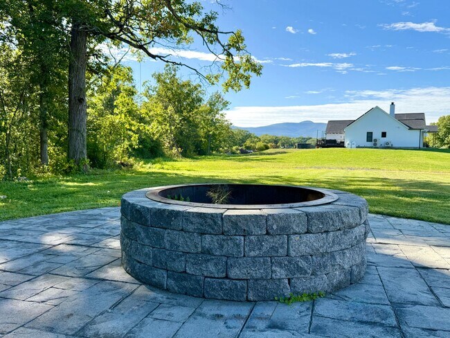 Building Photo - 272 Lauren Tice Rd