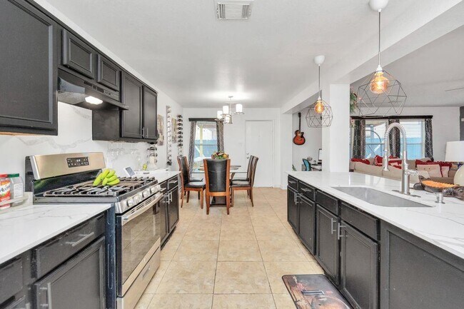 Building Photo - 4415 Twisting Pine Ct