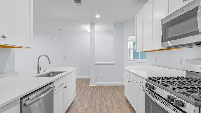 Building Photo - 1813 Doubloon Way