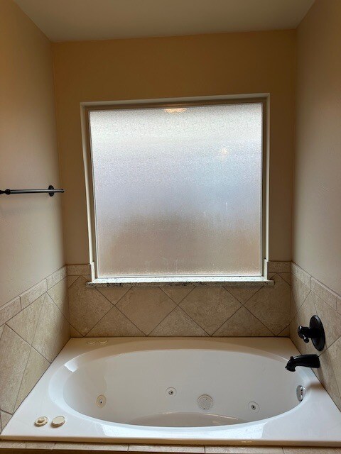 Building Photo - 640 SW 6th St