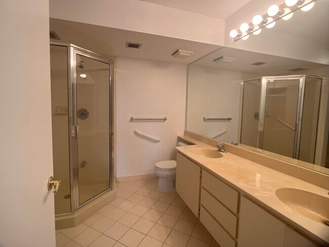 Building Photo - 2581 Village Blvd