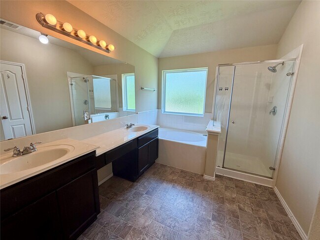 Building Photo - 1134 Gemstone Ct