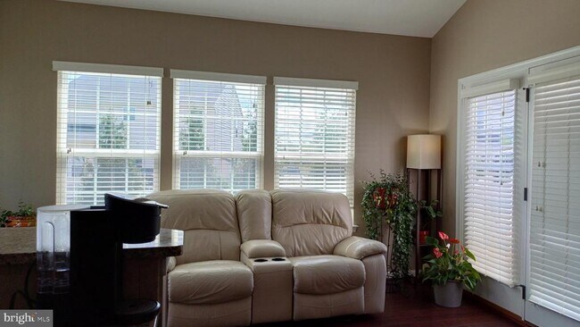 Building Photo - 25501 Emerson Oaks Dr