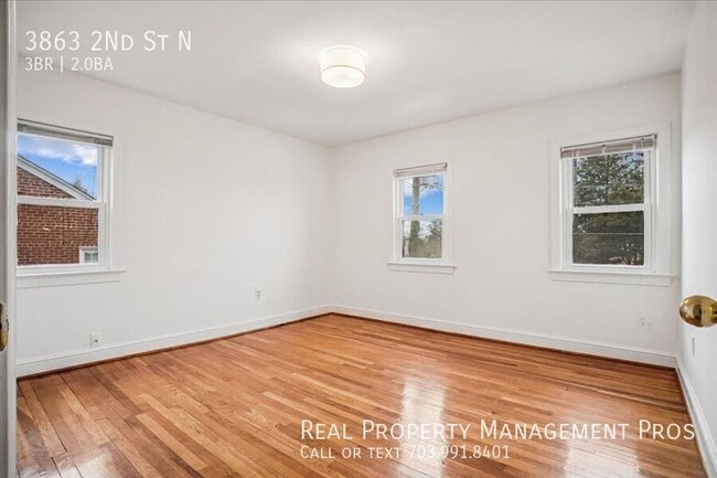 Building Photo - 3863 2nd St N