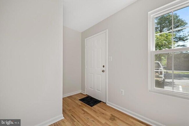 Building Photo - 228 Carroll Dr