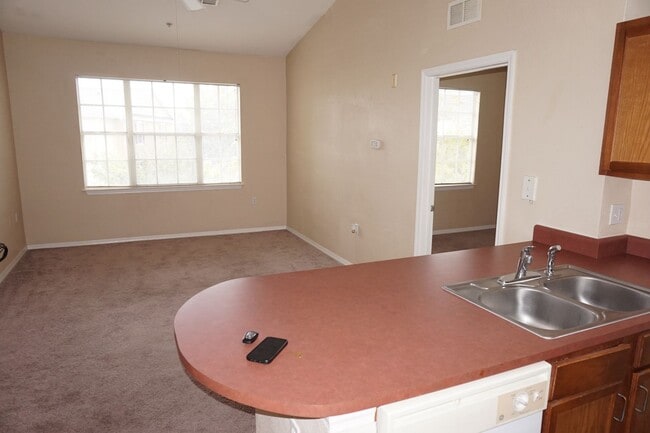 Building Photo - 8103 Lillies Way