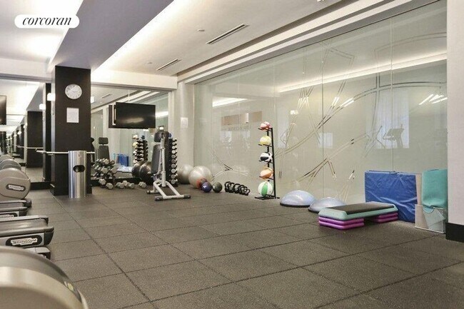 Building Photo - 3 Mitchell Pl