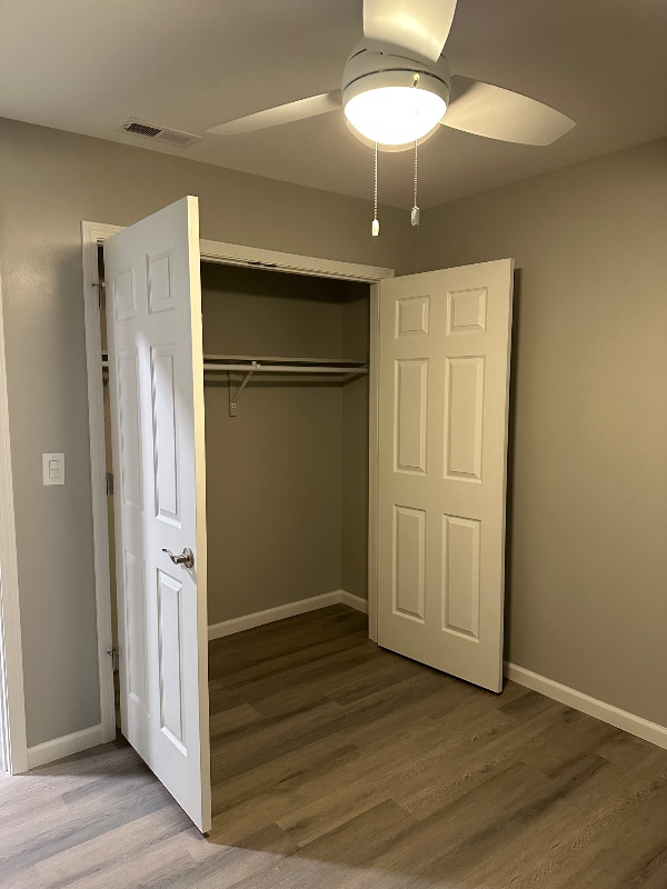 Building Photo - 139 Raintree Rd