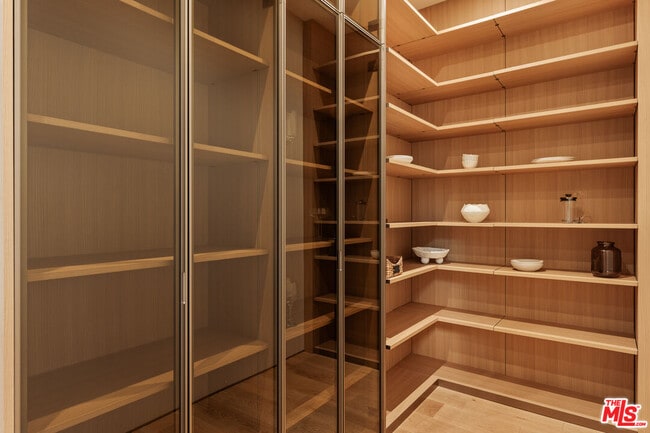 Building Photo - 11937 Addison St