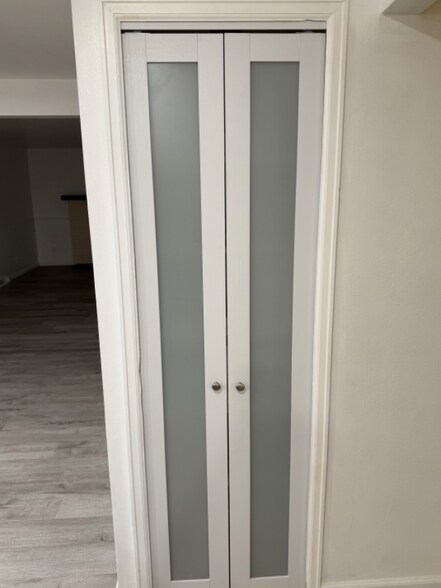 Building Photo - 1000 Flint Way