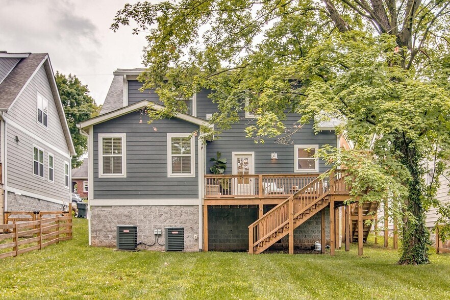 Building Photo - 3509A Sanford Ave