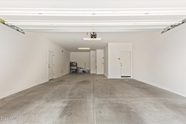 Building Photo - 21366 W Almeria Rd