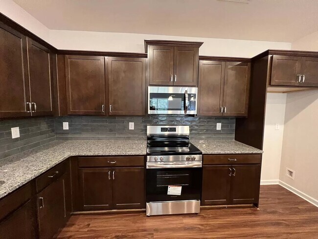 Building Photo - 21 Pinnacle Wy