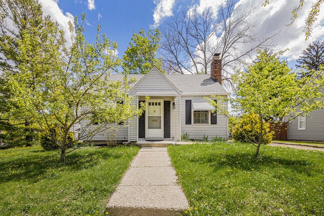Primary Photo - 124 Fairview Dr
