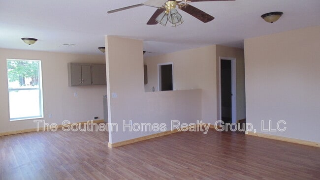 Building Photo - 403 Lenoir St