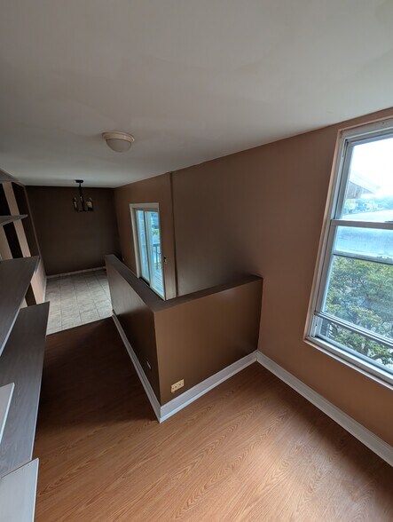 Building Photo - 3145 W Augusta Blvd