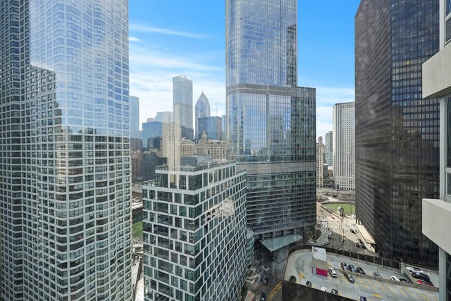 Building Photo - 440 N Wabash Ave