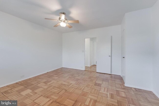 Building Photo - 3282 Martha Custis Dr