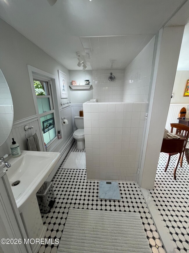 Building Photo - 74 Mt Hermon Way