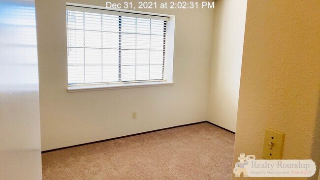 Building Photo - 8755 Pacific Hills Way