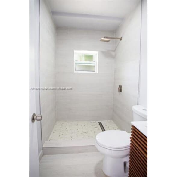 Building Photo - 2424 NW 7th Ct