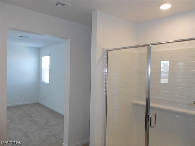 Building Photo - 324 Lupton Ave