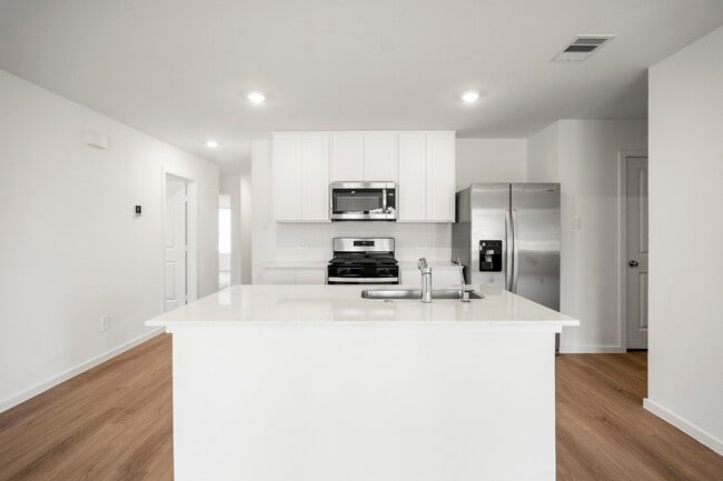 Building Photo - 12011 Curlin Dr