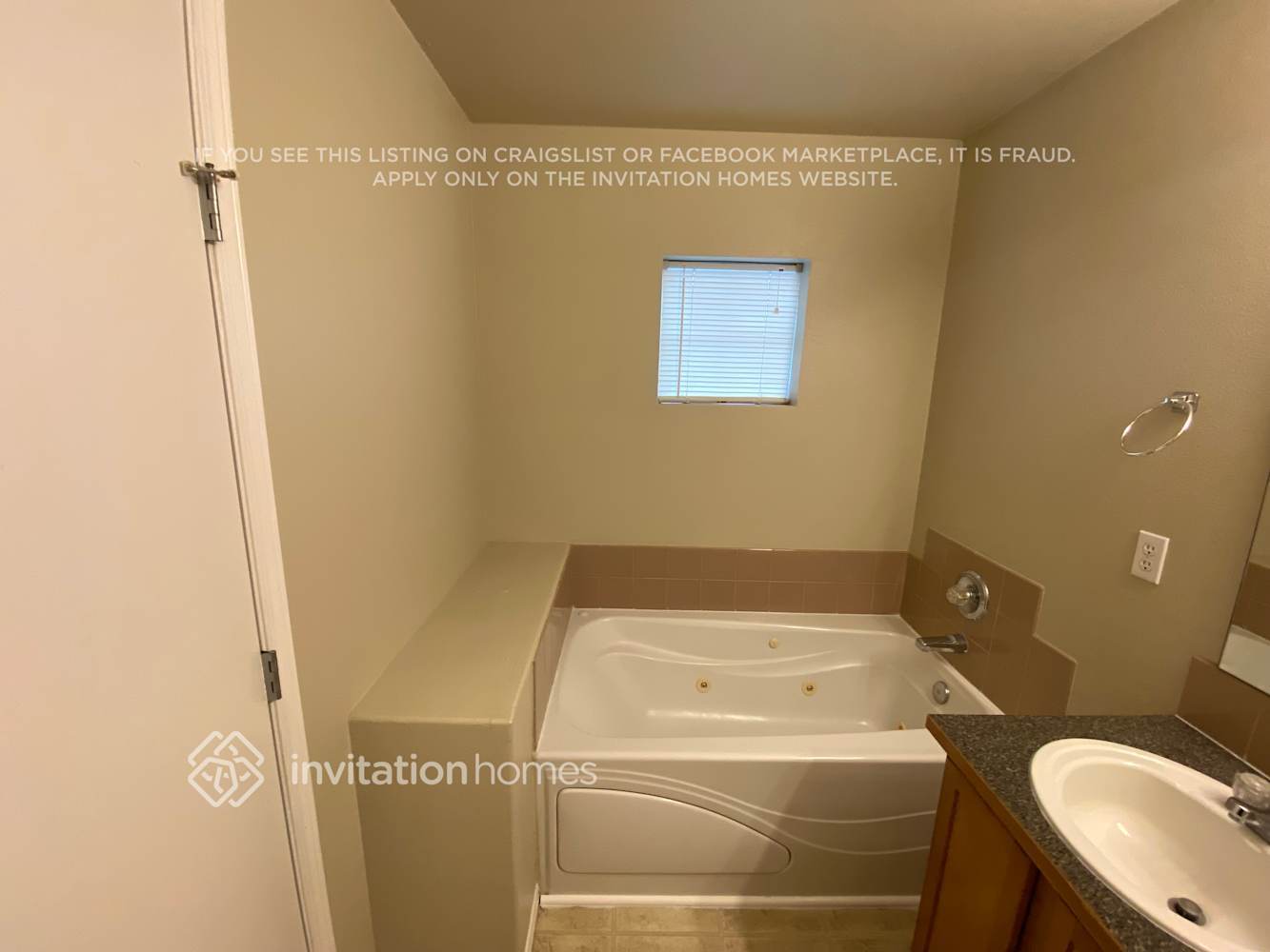 Building Photo - 15329 87th Ave E