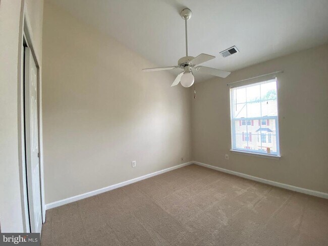 Building Photo - 6555 Kelsey Point Cir