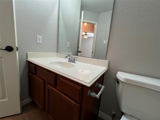 Building Photo - 146 Black Swan Pl