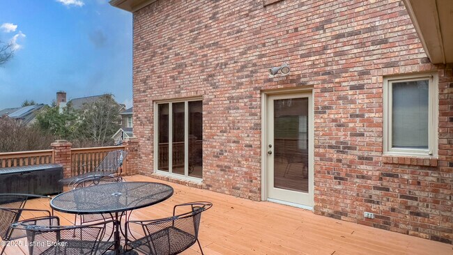 Building Photo - 1508 Sylvan Wynde