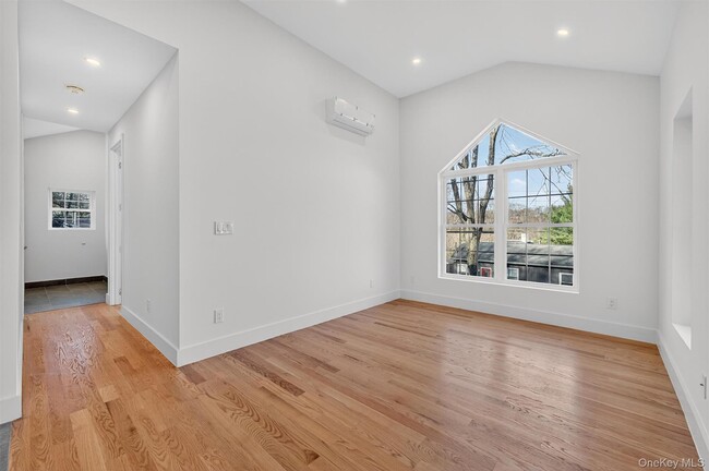 Building Photo - 19 Grandview Trail